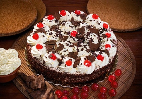 Mauro Fekete erdő torta 1700g